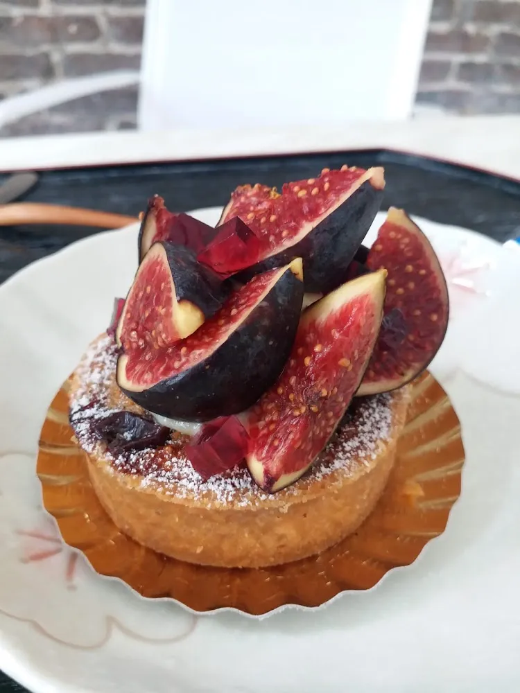 Tartelette À la Figue Et Aux Noisettes